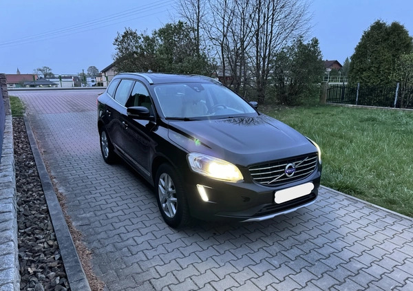 Volvo XC 60 cena 59000 przebieg: 350000, rok produkcji 2017 z Halinów małe 121
